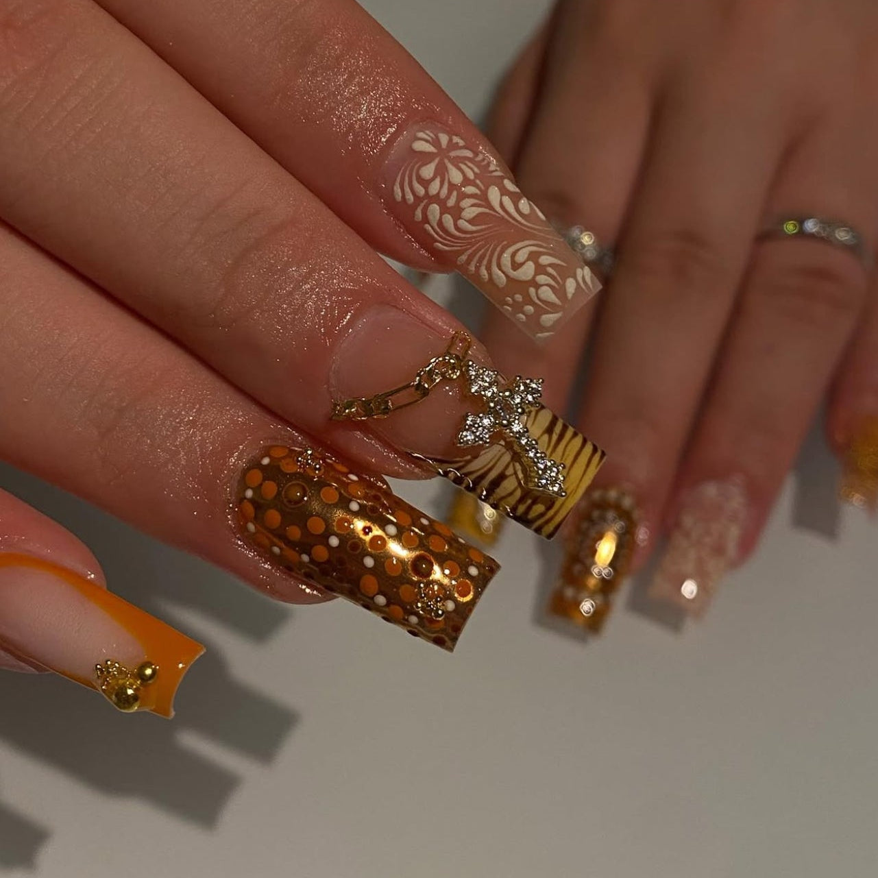 "Regal Amber" Press-Ons
